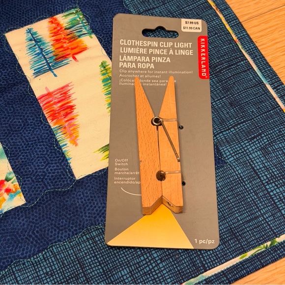 Kirklands Other - Kirkland Clothespin LED Light (4)